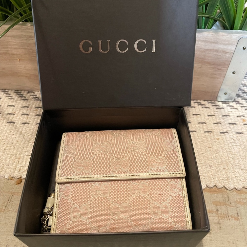 Gucci wallet